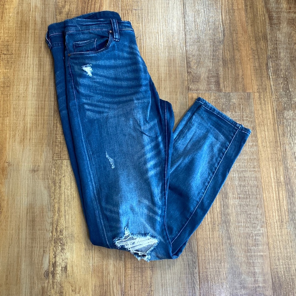 Blank NYC distressed skinny jeans size 31